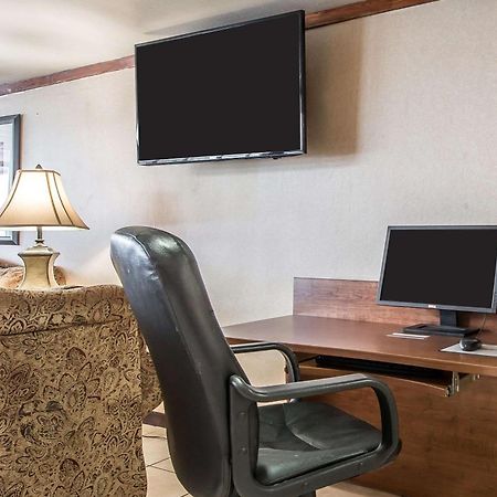 Quality Inn & Conference Center Somerset Buitenkant foto