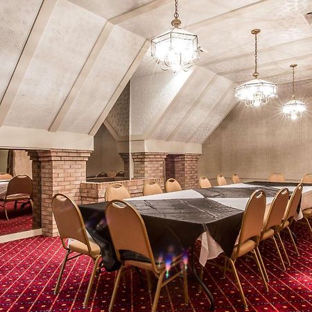 Quality Inn & Conference Center Somerset Buitenkant foto
