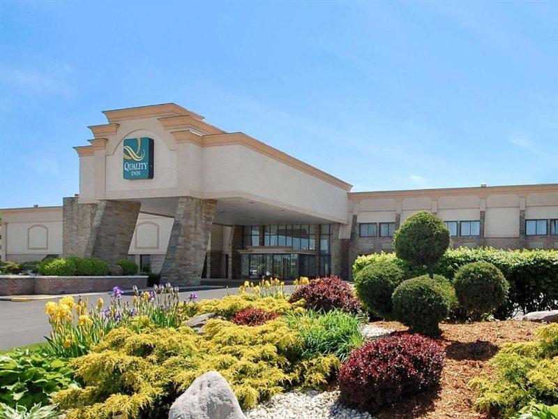 Quality Inn & Conference Center Somerset Buitenkant foto