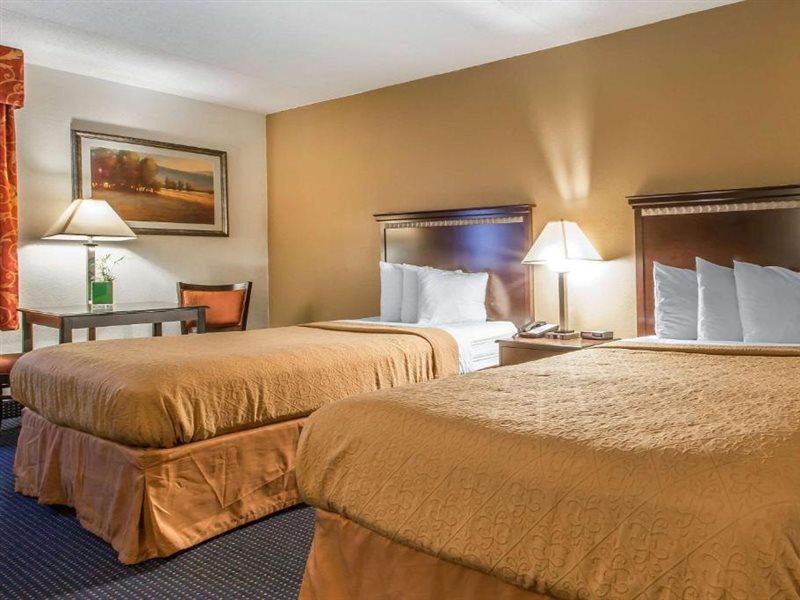 Quality Inn & Conference Center Somerset Buitenkant foto