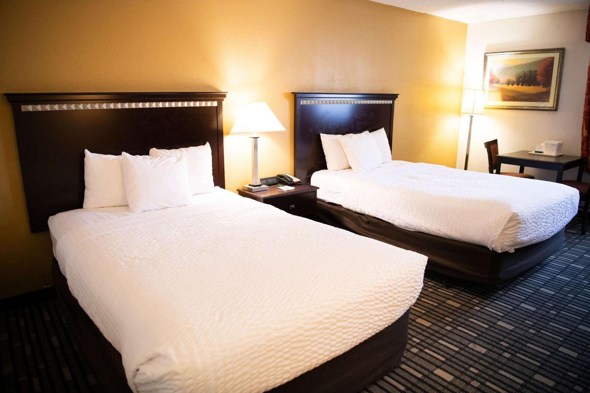Quality Inn & Conference Center Somerset Buitenkant foto