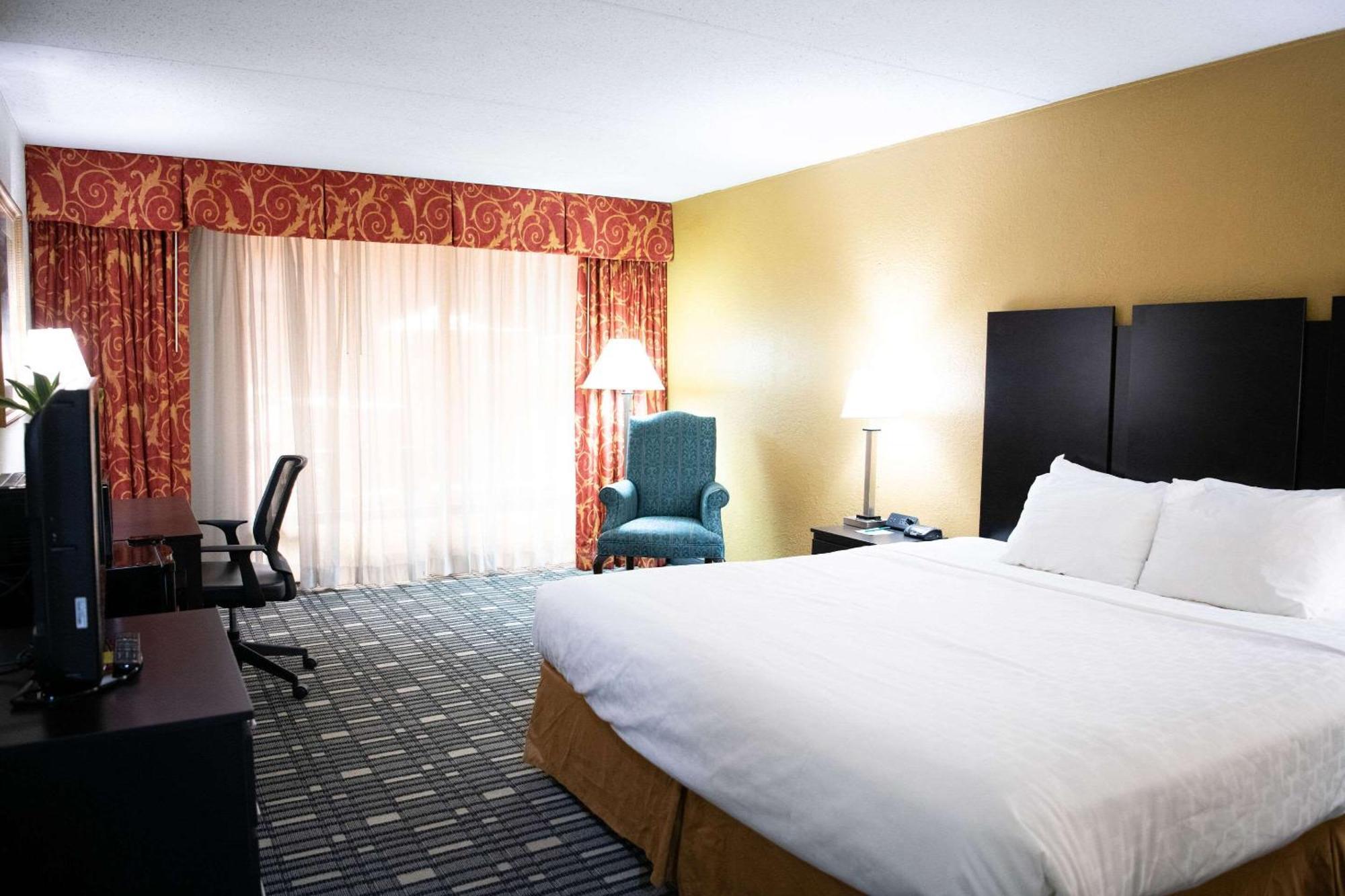 Quality Inn & Conference Center Somerset Buitenkant foto